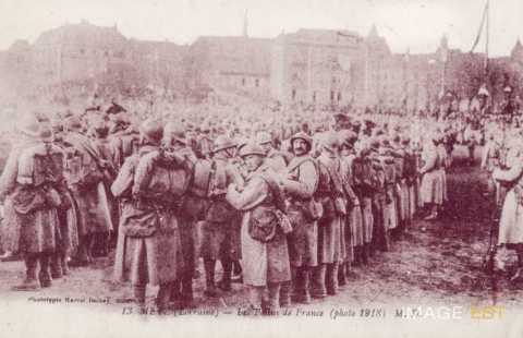 Défilé  des troupes françaises (Metz)